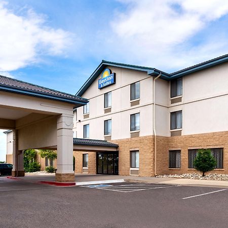 Days Inn & Suites By Wyndham Denver International Airport Exterior foto