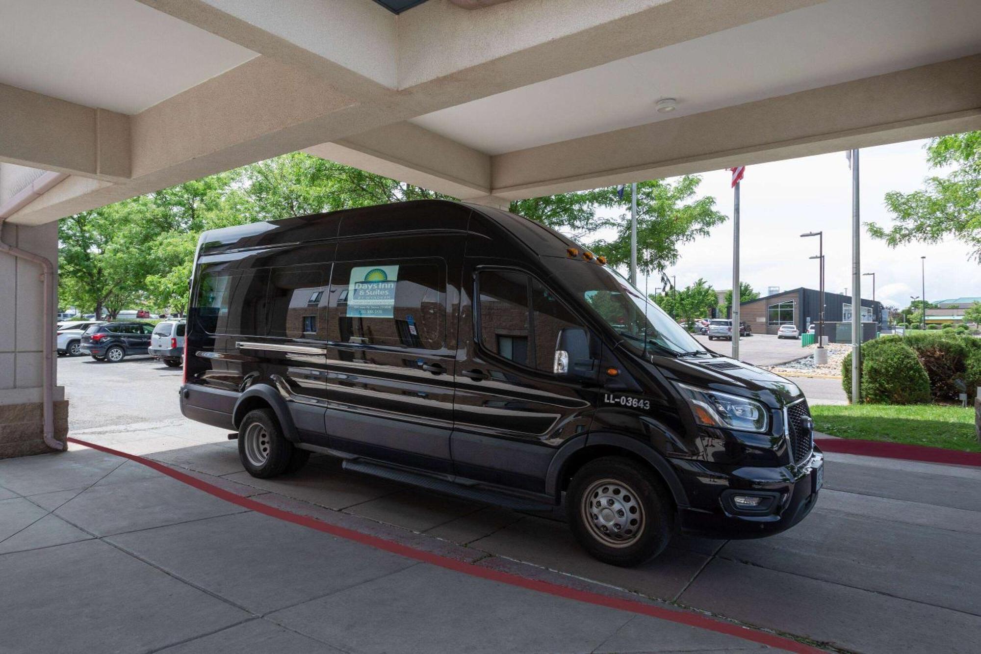 Days Inn & Suites By Wyndham Denver International Airport Exterior foto